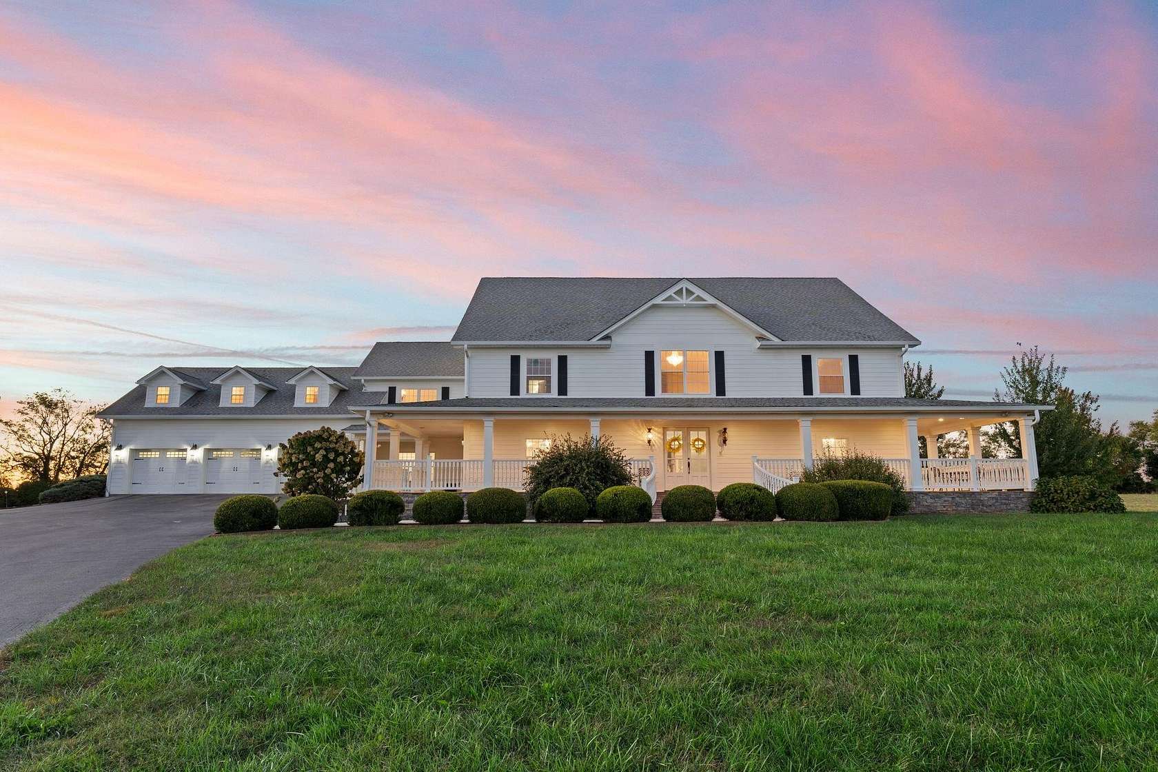 40 Acres of Agricultural Land with Home for Sale in Lexington, Kentucky