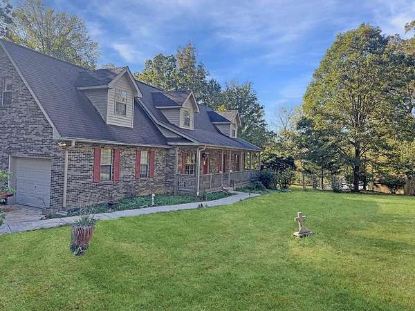 2.59 Acres of Land with Home for Sale in Dover, Tennessee