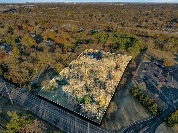 2.1 Acres of Residential Land with Home for Sale in Nashville, Tennessee