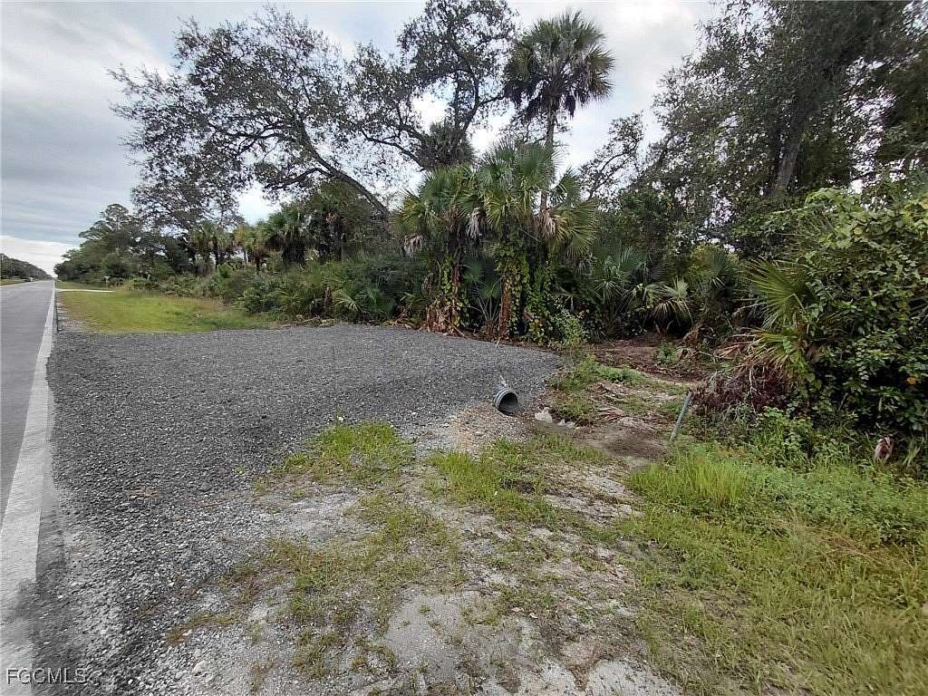 1.25 Acres of Land for Sale in Clewiston, Florida