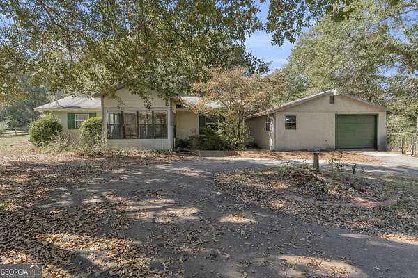 33.5 Acres of Land with Home for Sale in Monticello, Georgia