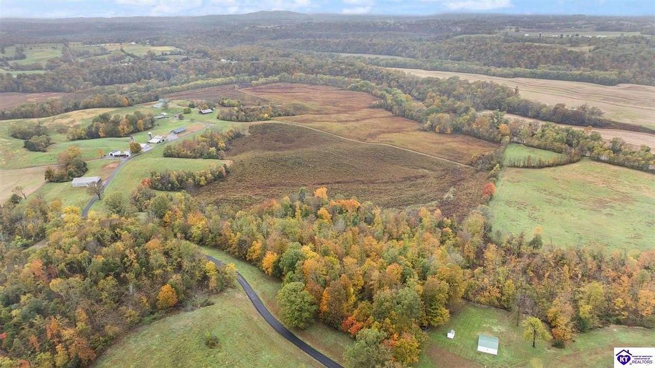 142 Acres of Land with Home for Sale in Greensburg, Kentucky