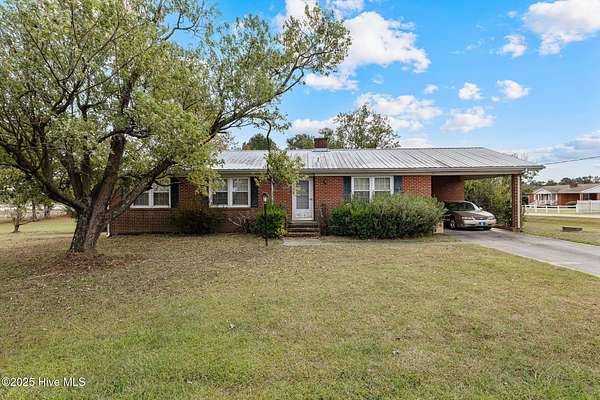 2 Acres of Residential Land with Home for Sale in Pikeville, North Carolina