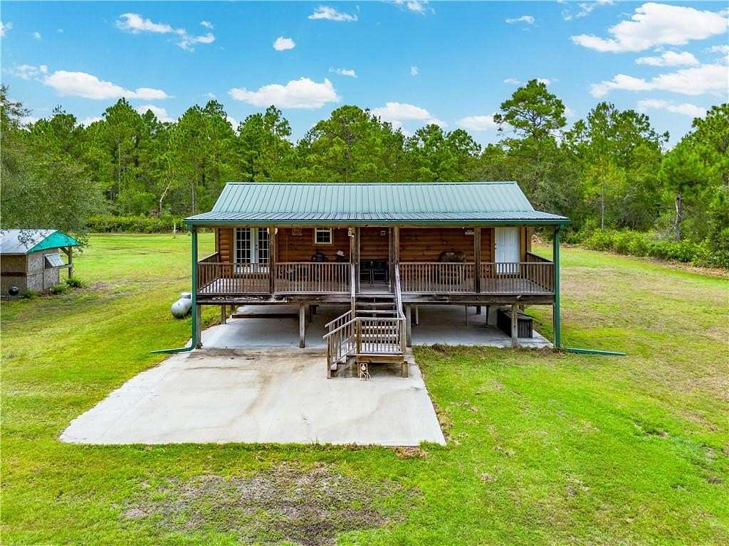 3.47 Acres of Residential Land with Home for Sale in Waverly, Georgia