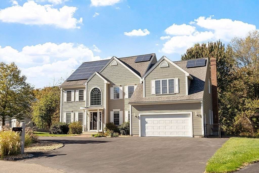 1.54 Acres of Residential Land with Home for Sale in Leominster, Massachusetts