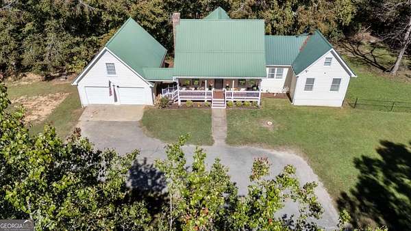 1.7 Acres of Residential Land with Home for Sale in Colbert, Georgia