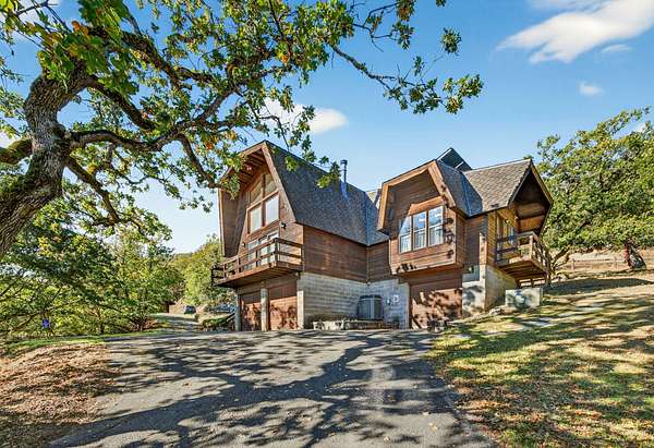 12.7 Acres of Recreational Land with Home for Sale in Gold Hill, Oregon