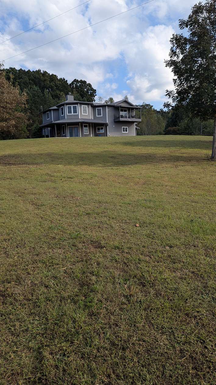 112 Acres of Agricultural Land with Home for Lease in Ten Mile, Tennessee