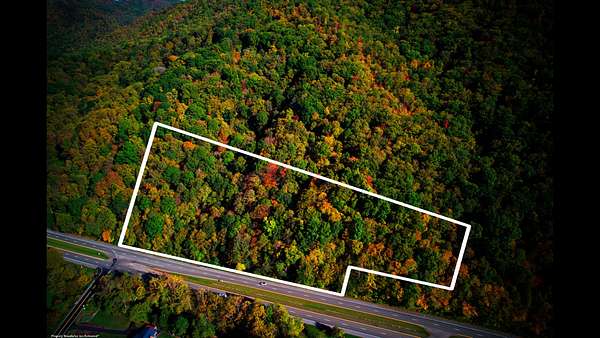 10 Acres of Residential Land for Sale in Hampton, Tennessee