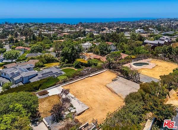 0.4 Acres of Residential Land for Sale in Pacific Palisades, California