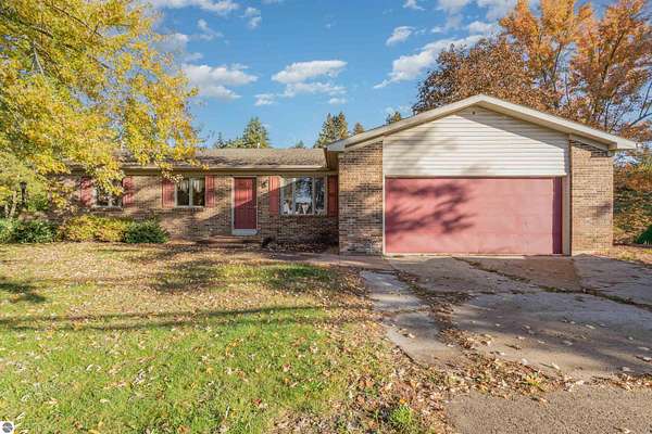 5 Acres of Residential Land with Home for Sale in Mount Pleasant, Michigan