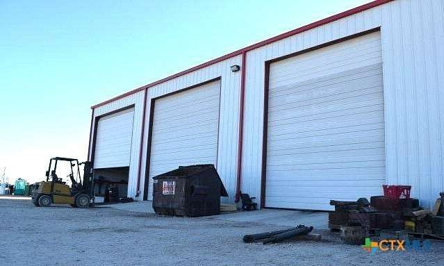 5 Acres of Improved Commercial Land for Lease in Marion, Texas