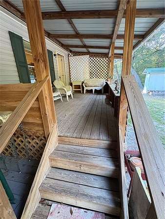 2 Acres of Residential Land with Home for Sale in Blackshear, Georgia