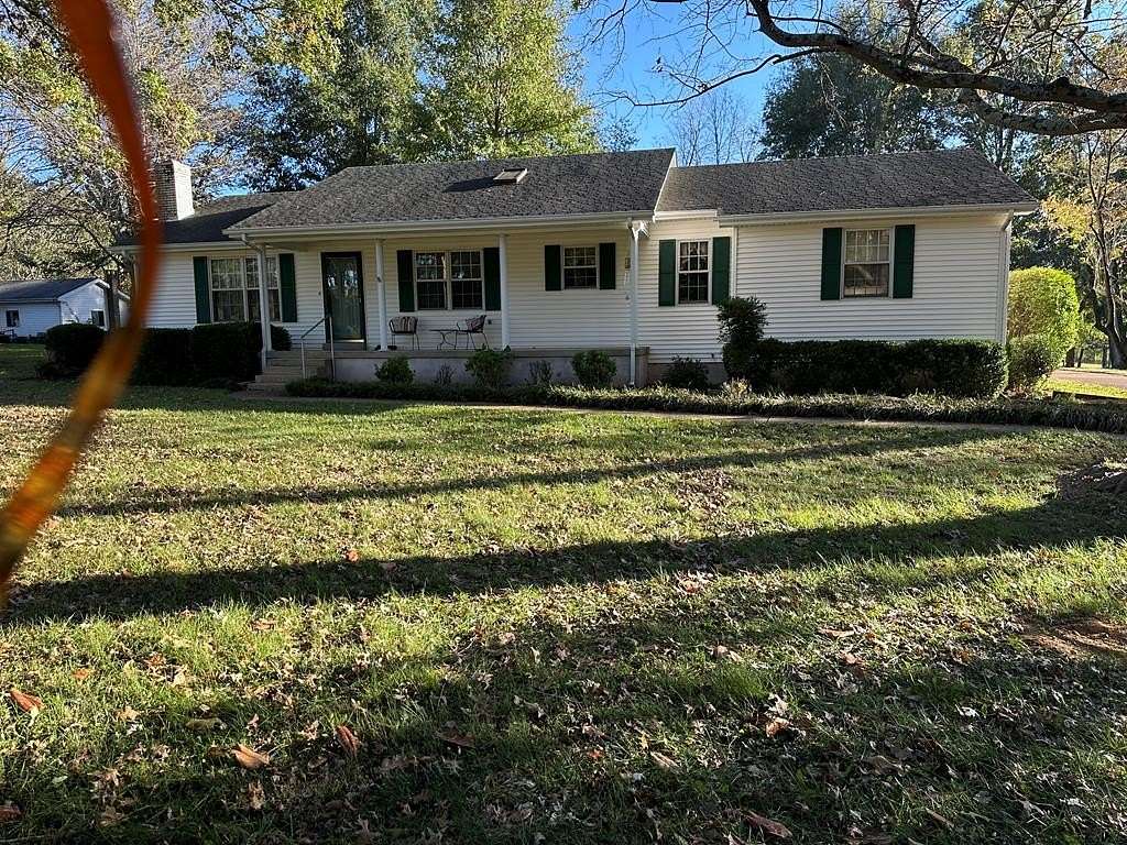 3.6 Acres of Land with Home for Sale in Paris, Tennessee