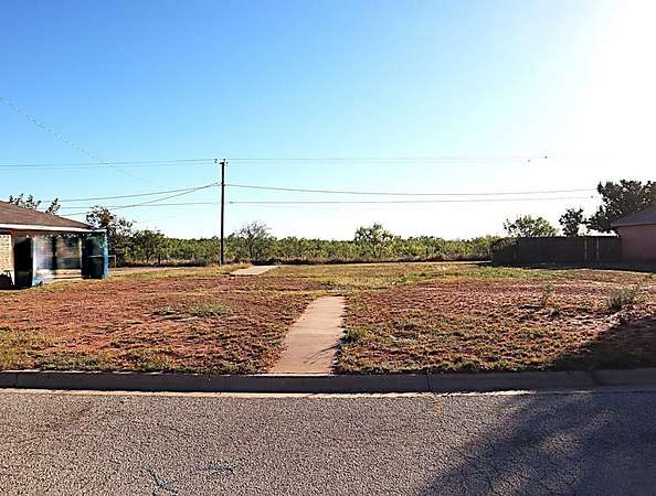 0.18 Acres of Residential Land for Sale in Sweetwater, Texas