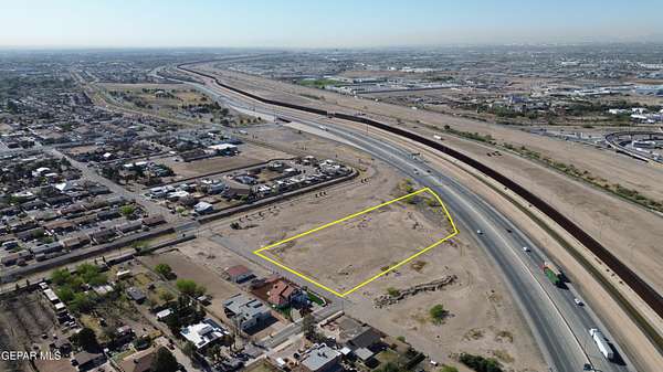3.45 Acres of Mixed-Use Land for Sale in El Paso, Texas