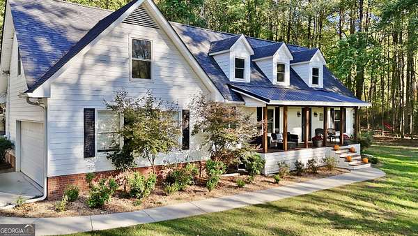 5.87 Acres of Residential Land with Home for Sale in Calhoun, Georgia