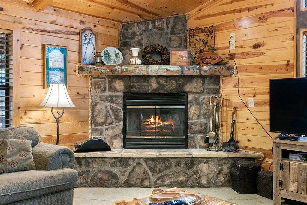 2.4 Acres of Residential Land with Home for Sale in Broken Bow, Oklahoma