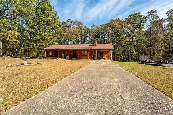13.9 Acres of Land with Home for Sale in Alto, Georgia
