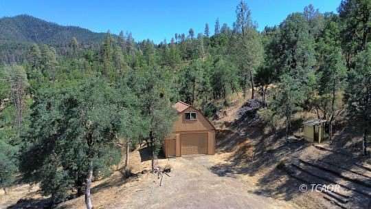 20.6 Acres of Land for Sale in Douglas City, California