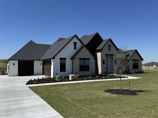 2 Acres of Land with Home for Sale in Aledo, Texas