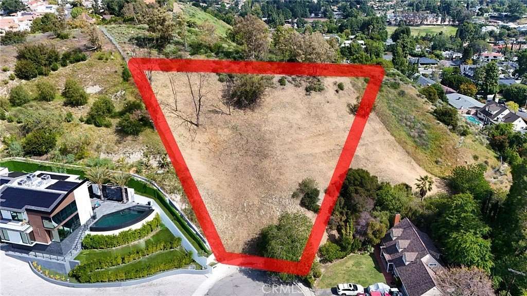 0.96 Acres of Residential Land for Sale in Granada Hills, California