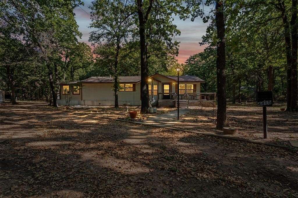 1.5 Acres of Residential Land with Home for Sale in Granbury, Texas