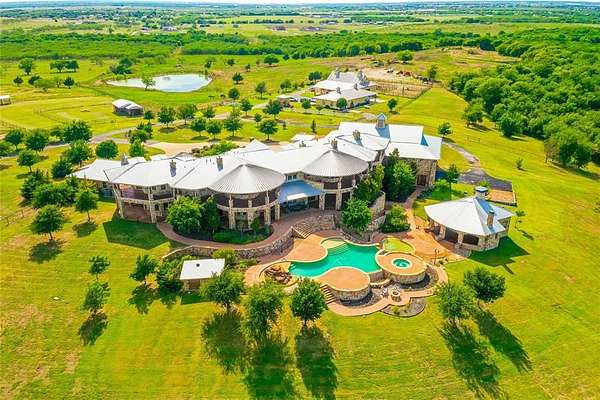 7.4 Acres of Land with Home for Sale in Sanger, Texas
