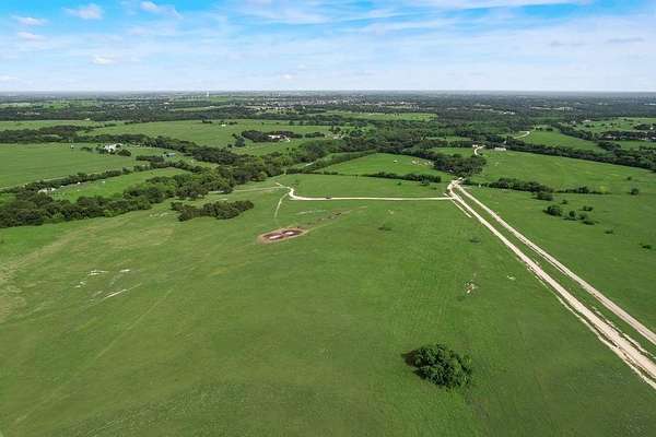 41 Acres of Land with Home for Sale in Maypearl, Texas
