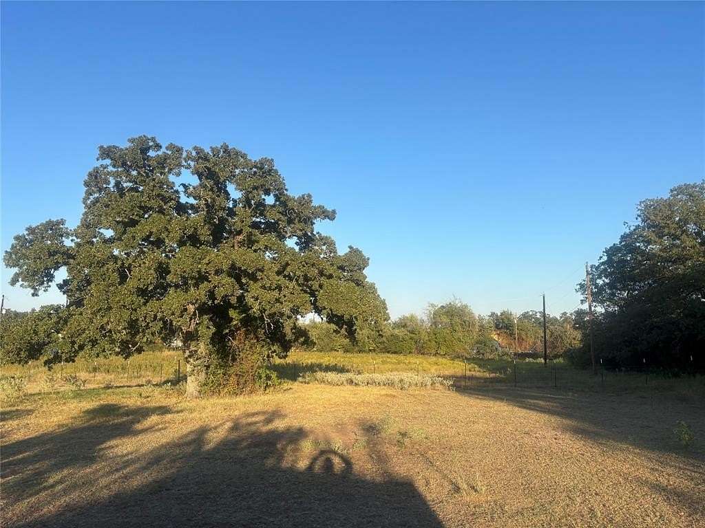 1.42 Acres of Residential Land for Sale in Reno, Texas