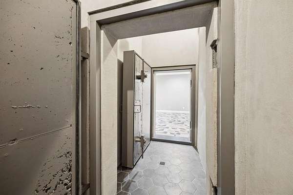 5 Acres of Residential Land with Home for Sale in Lone Oak, Texas