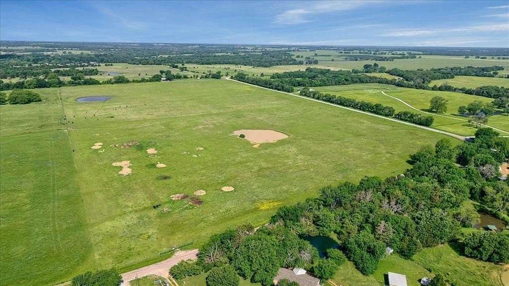 56.6 Acres of Land for Sale in Whitesboro, Texas