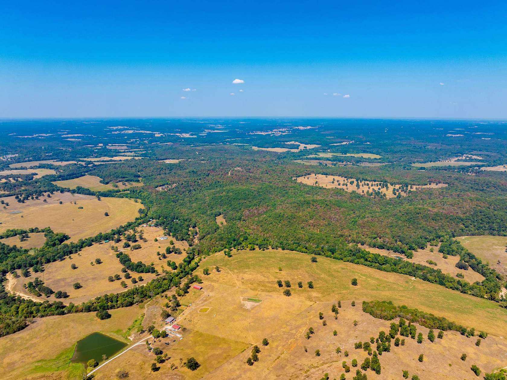 408 Acres of Land with Home for Sale in Evening Shade, Arkansas