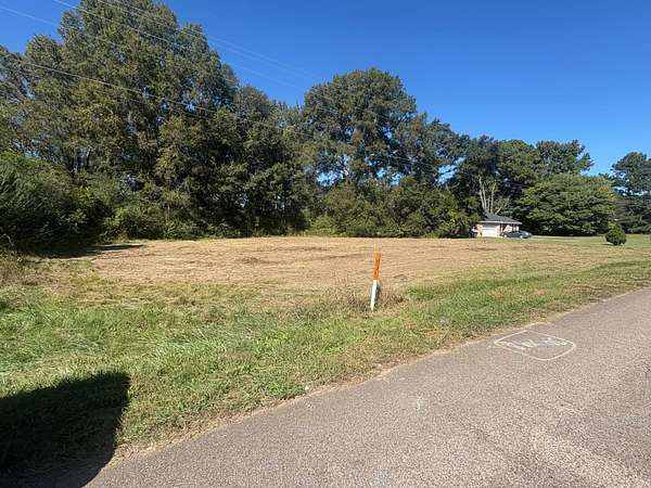 0.5 Acres of Residential Land for Sale in Courtland, Alabama