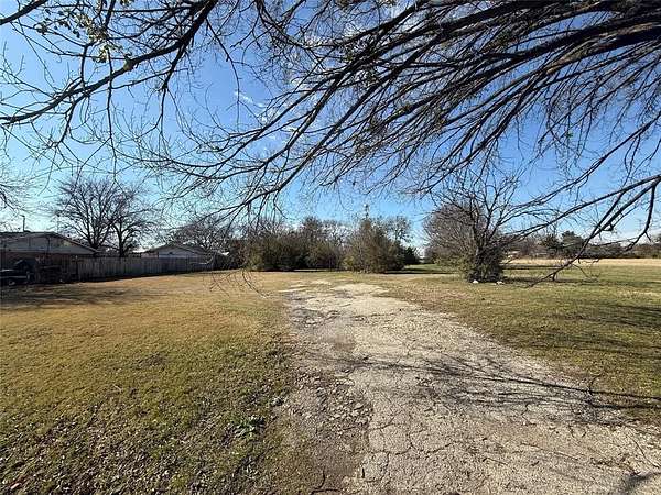 0.47 Acres of Commercial Land for Sale in Lancaster, Texas