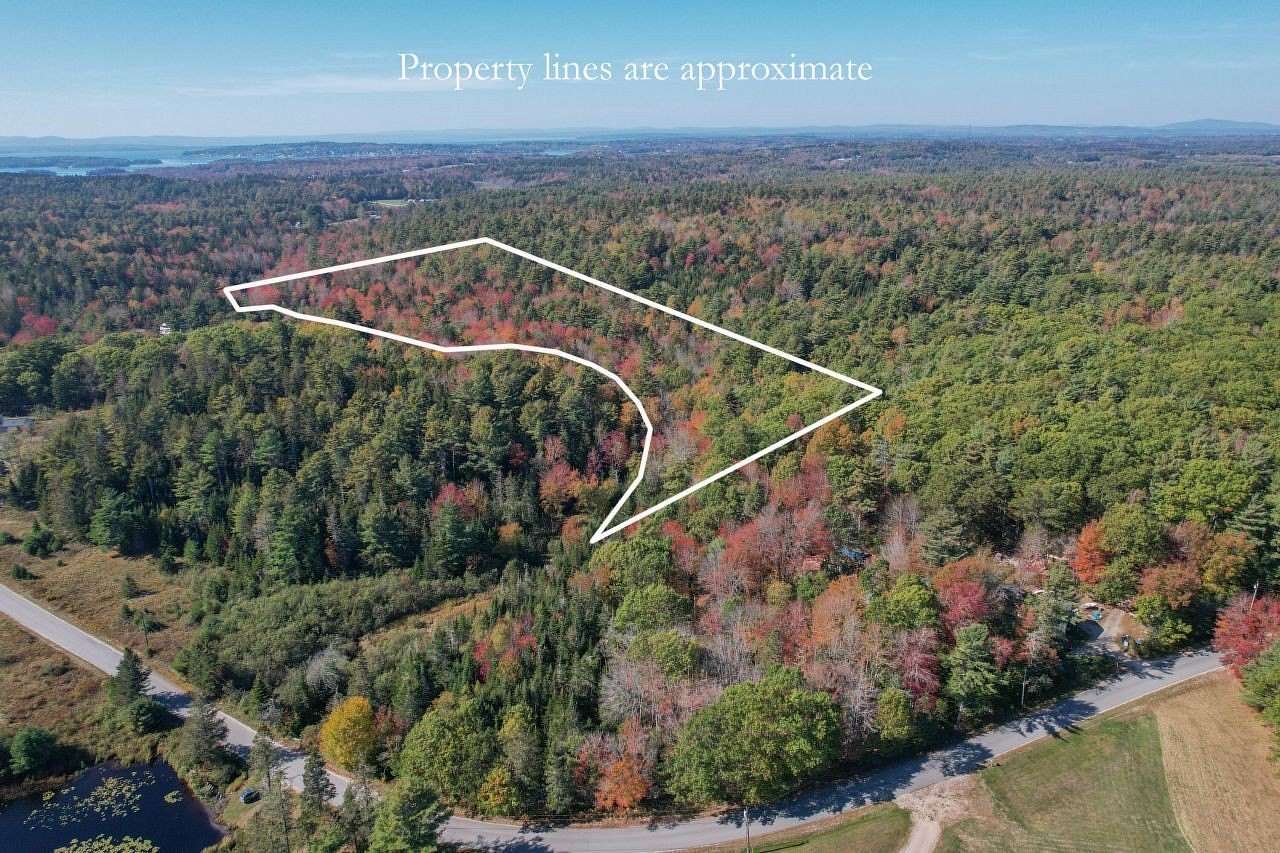 18 Acres of Recreational Land for Sale in Brooksville, Maine