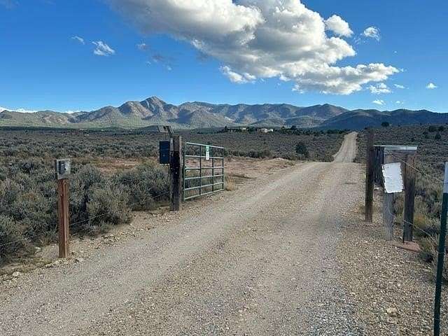 5 Acres of Land for Sale in Ranchos de Taos, New Mexico