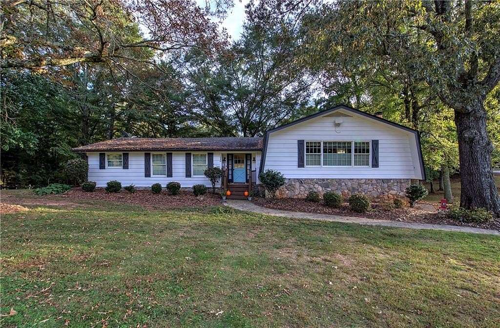 1.57 Acres of Residential Land with Home for Sale in Canton, Georgia