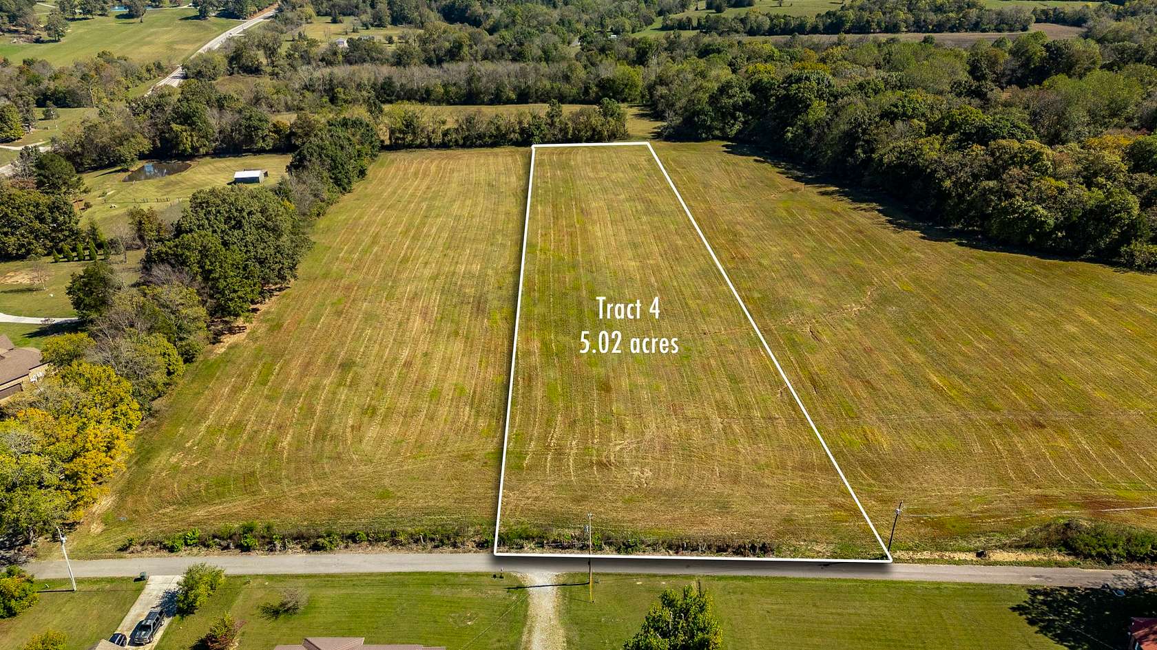 5 Acres of Residential Land for Sale in Portland, Tennessee