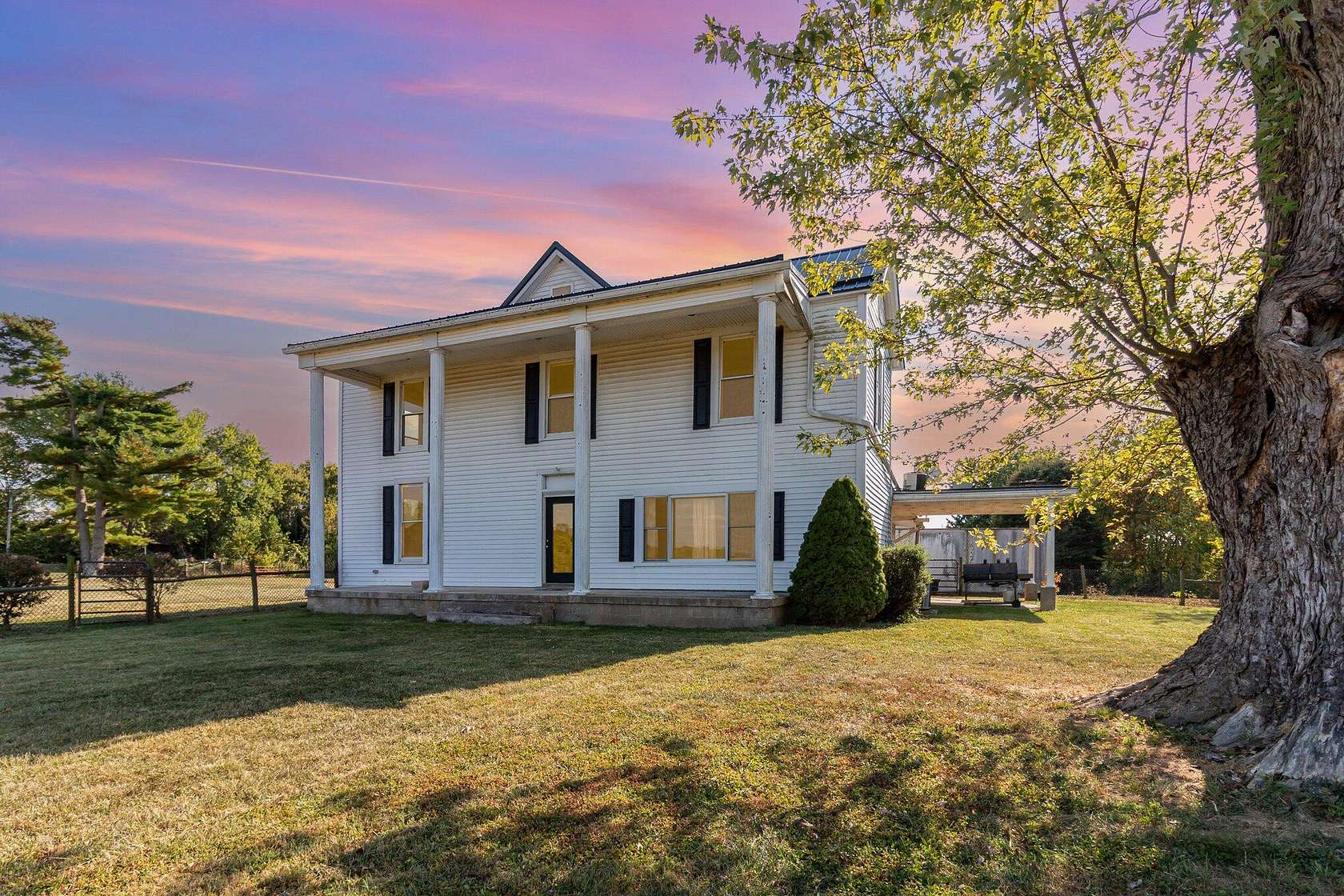 9 Acres of Residential Land with Home for Sale in Berry, Kentucky