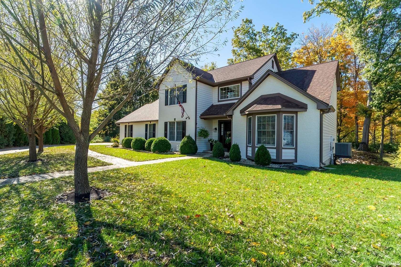 1.74 Acres of Residential Land with Home for Sale in Fort Wayne, Indiana