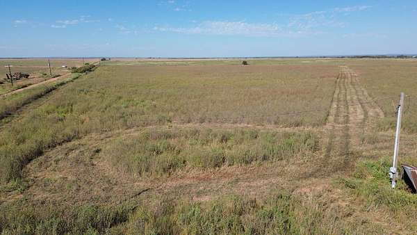 197 Acres of Land with Home for Sale in Crowell, Texas