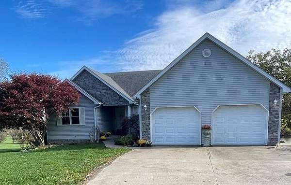 20 Acres of Land with Home for Sale in Maysville, Kentucky