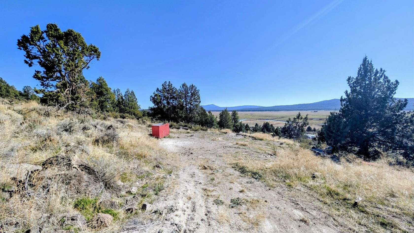 1.55 Acres of Residential Land for Sale in Sprague River, Oregon
