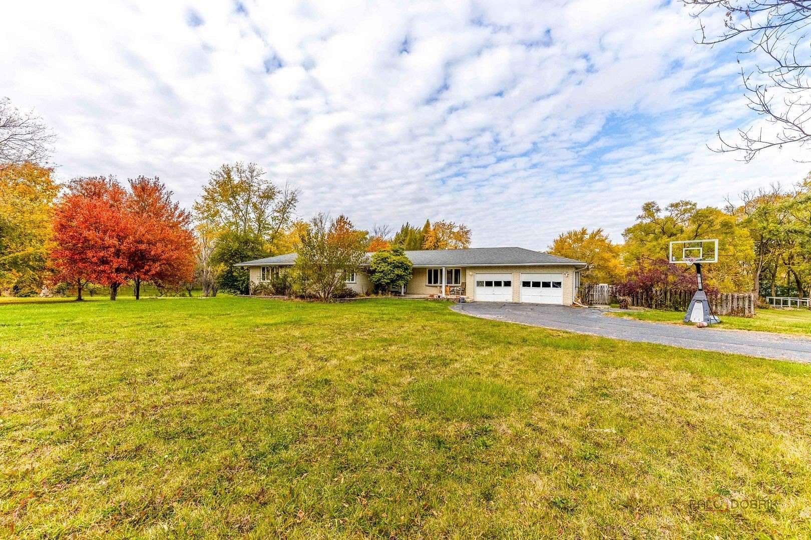 1.87 Acres of Residential Land with Home for Sale in Wadsworth, Illinois