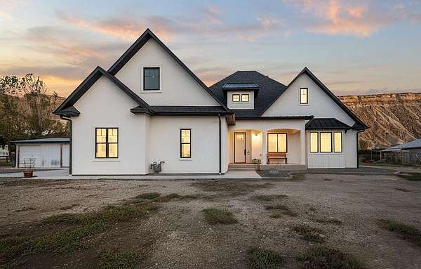 3.27 Acres of Residential Land with Home for Sale in Palisade, Colorado