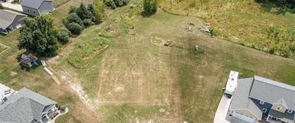 0.37 Acres of Residential Land for Sale in Freeland, Michigan