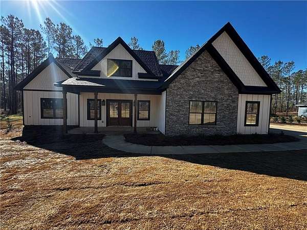 3 Acres of Residential Land with Home for Sale in Salem, Alabama