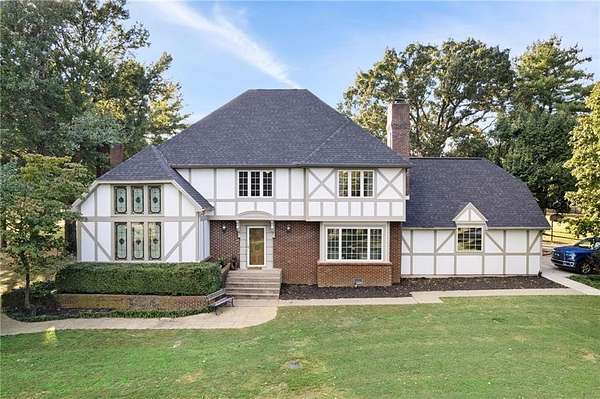 5.22 Acres of Residential Land with Home for Sale in Centerton, Arkansas