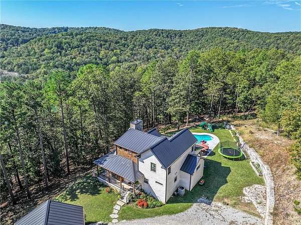 2.6 Acres of Residential Land with Home for Sale in Eureka Springs, Arkansas